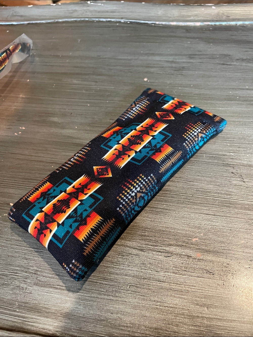 Pendleton Black Sunglasses with Turquoise & Orange Patterned Case - Picture 5 of 5